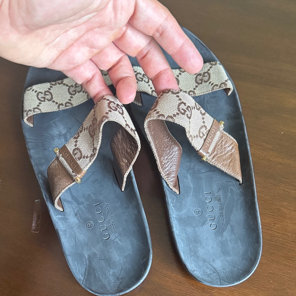 Gucci Brown GG Canvas Slide Sandals with Black Footbed US size 9.5 - Picture 2 of 6
